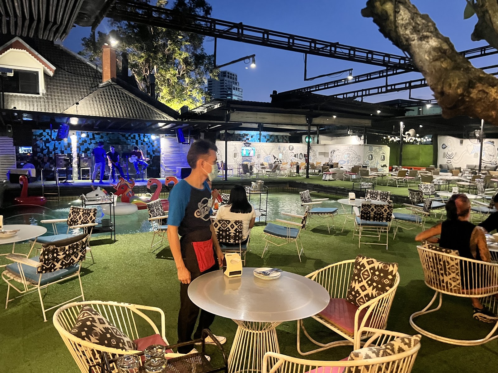 Cobana 56 Poolside Grill &#038; Bar