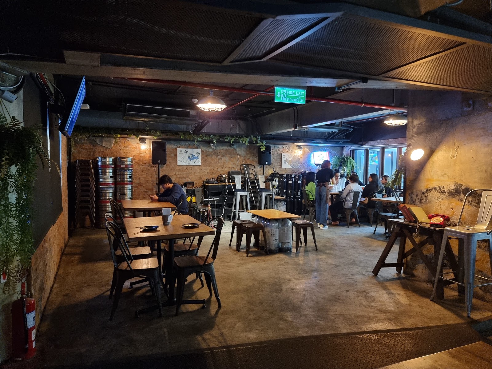 Hop &#038; Hope Craft Bar