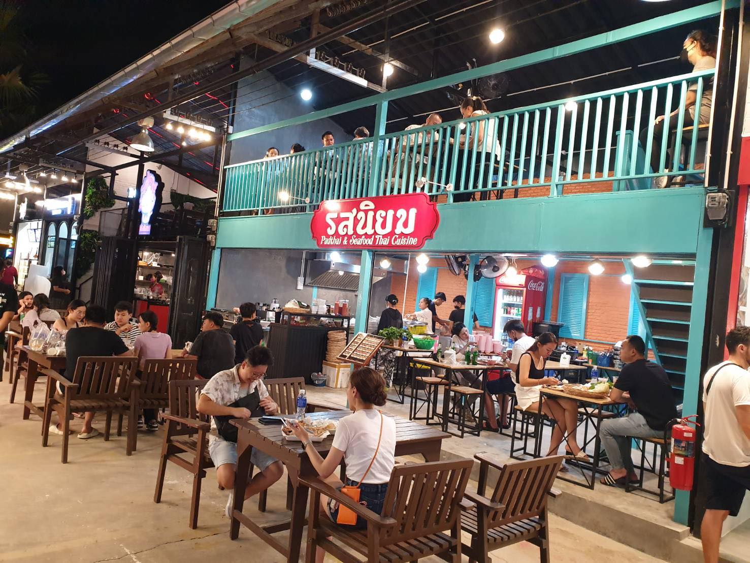 Flavor: Pad Thai & Seafood Thai