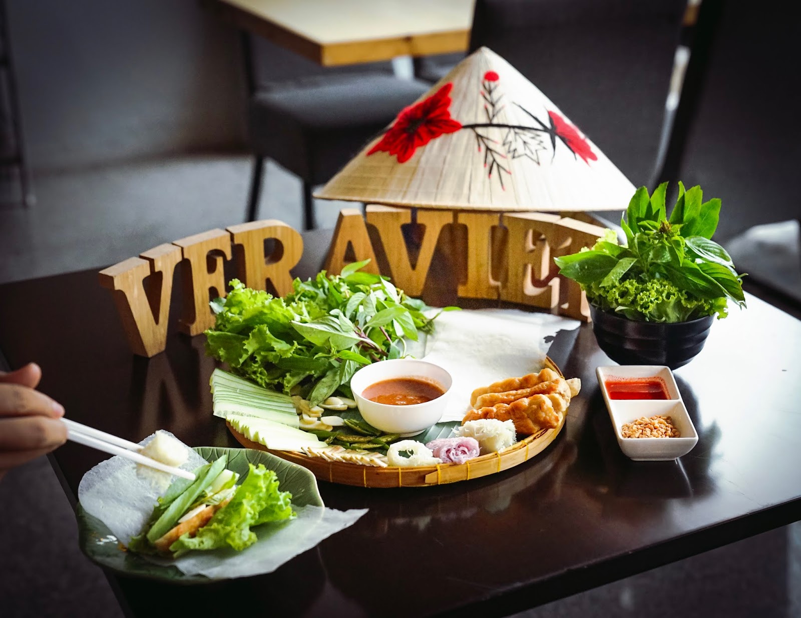 Veraviet Restaurant Vietnam Time