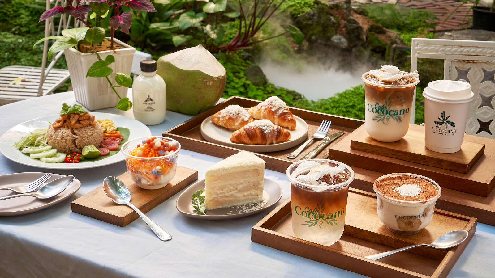 COCOCANO Cafe & Eatery (Ekachai 30)