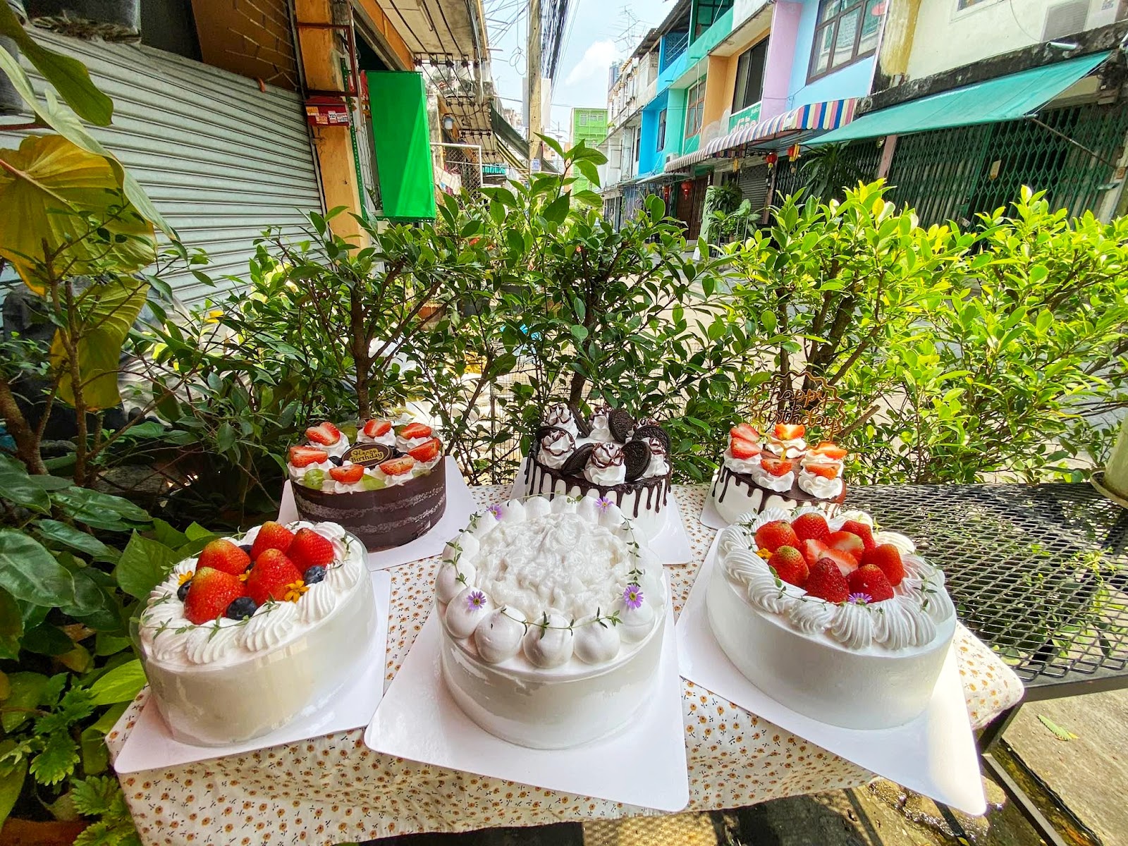 tutu birthday cake, birthday cake, minimalist cake, quick cake