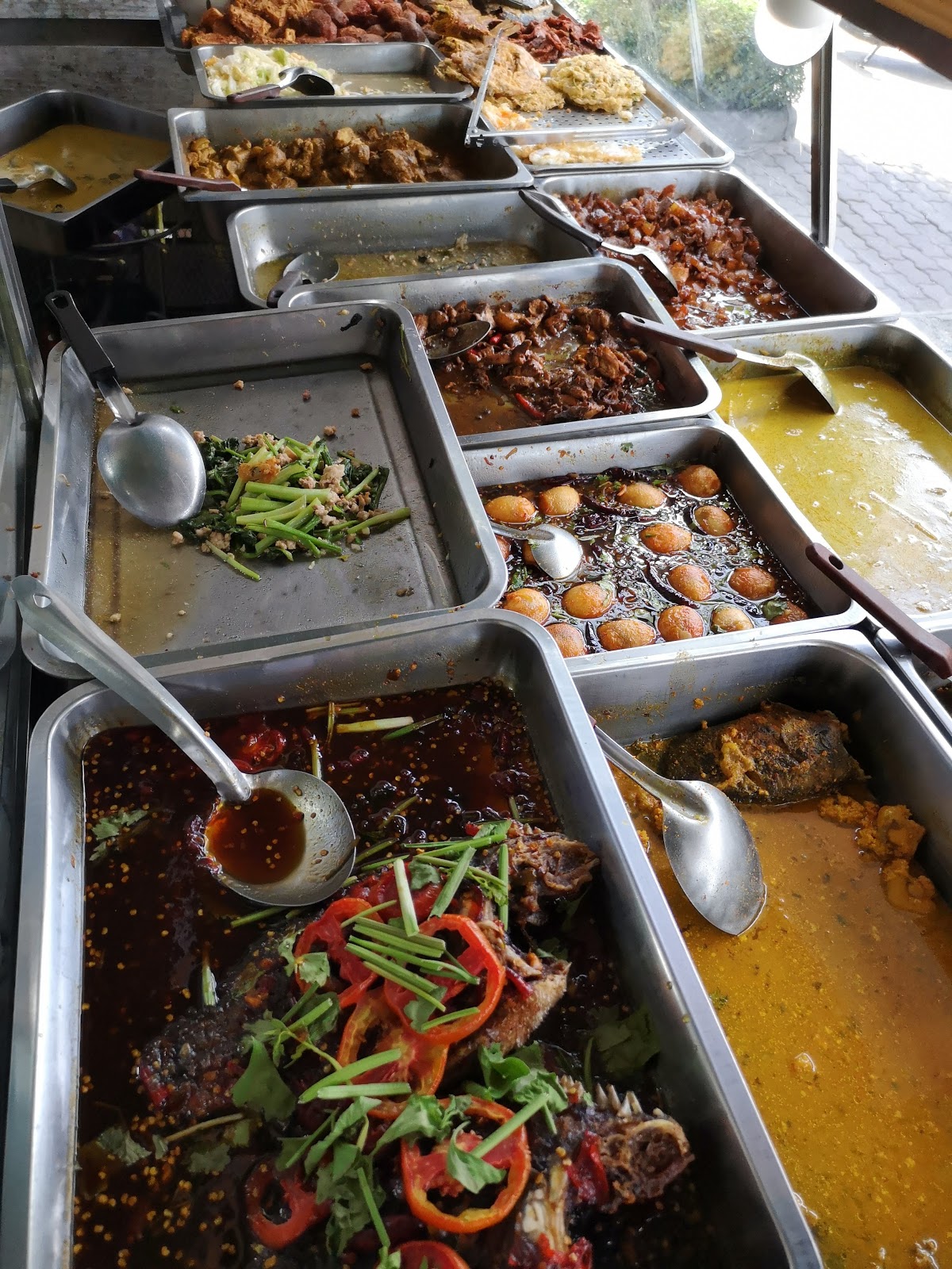 Auntie Noi Authentic Southern Thai Cuisine