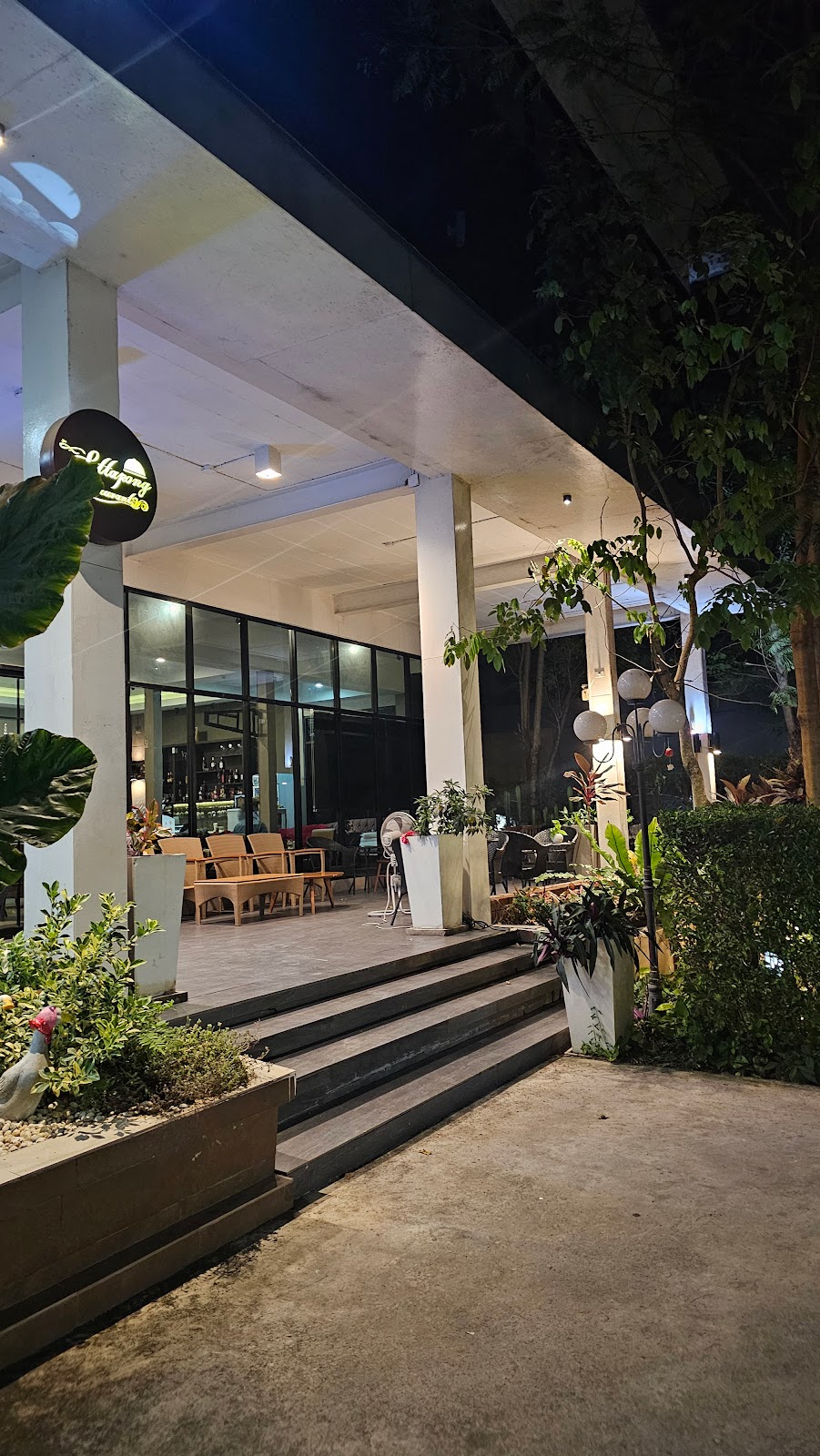 Pongsakorn Restaurant