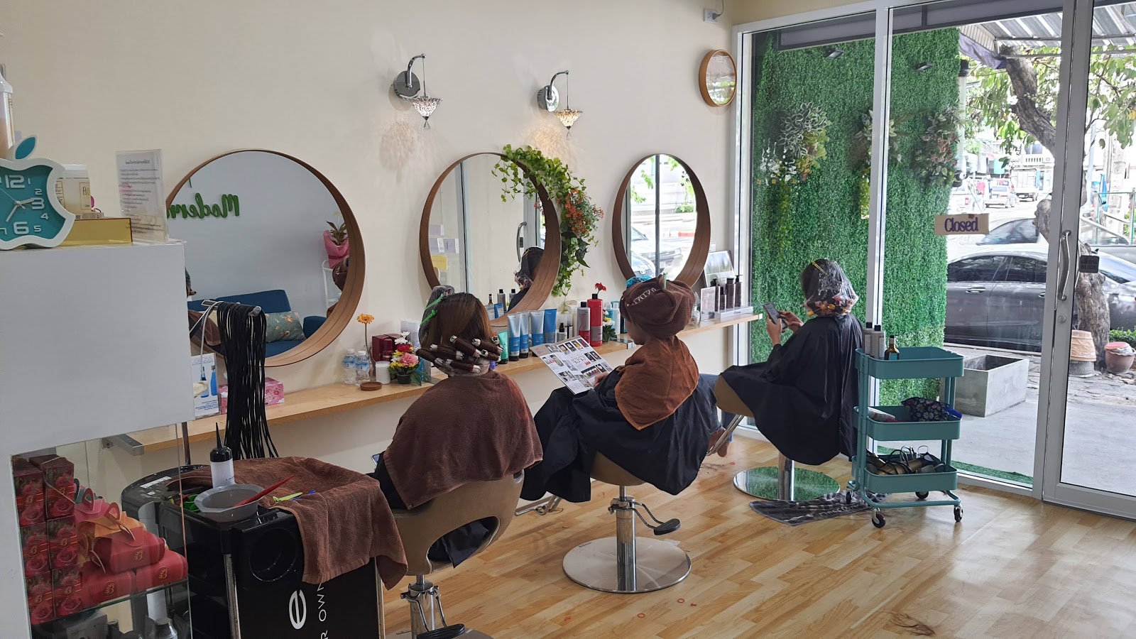 ModernGirl Salon