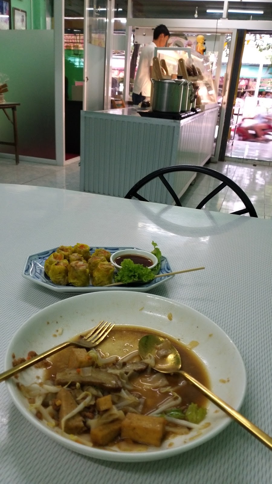 Krua J Mahathep Vegetarian Restaurant