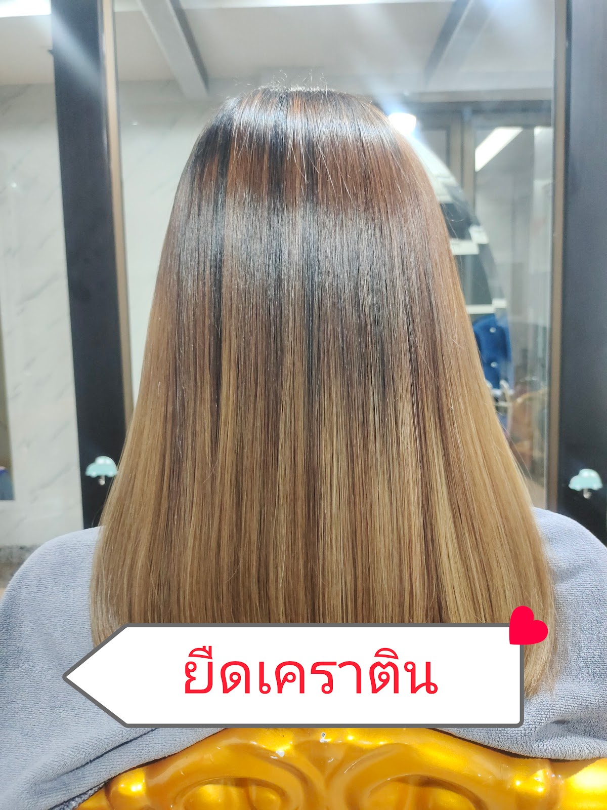 There is a parking lot at SO GOOD SALON, Soi Ratchada 3, Intersection 18.