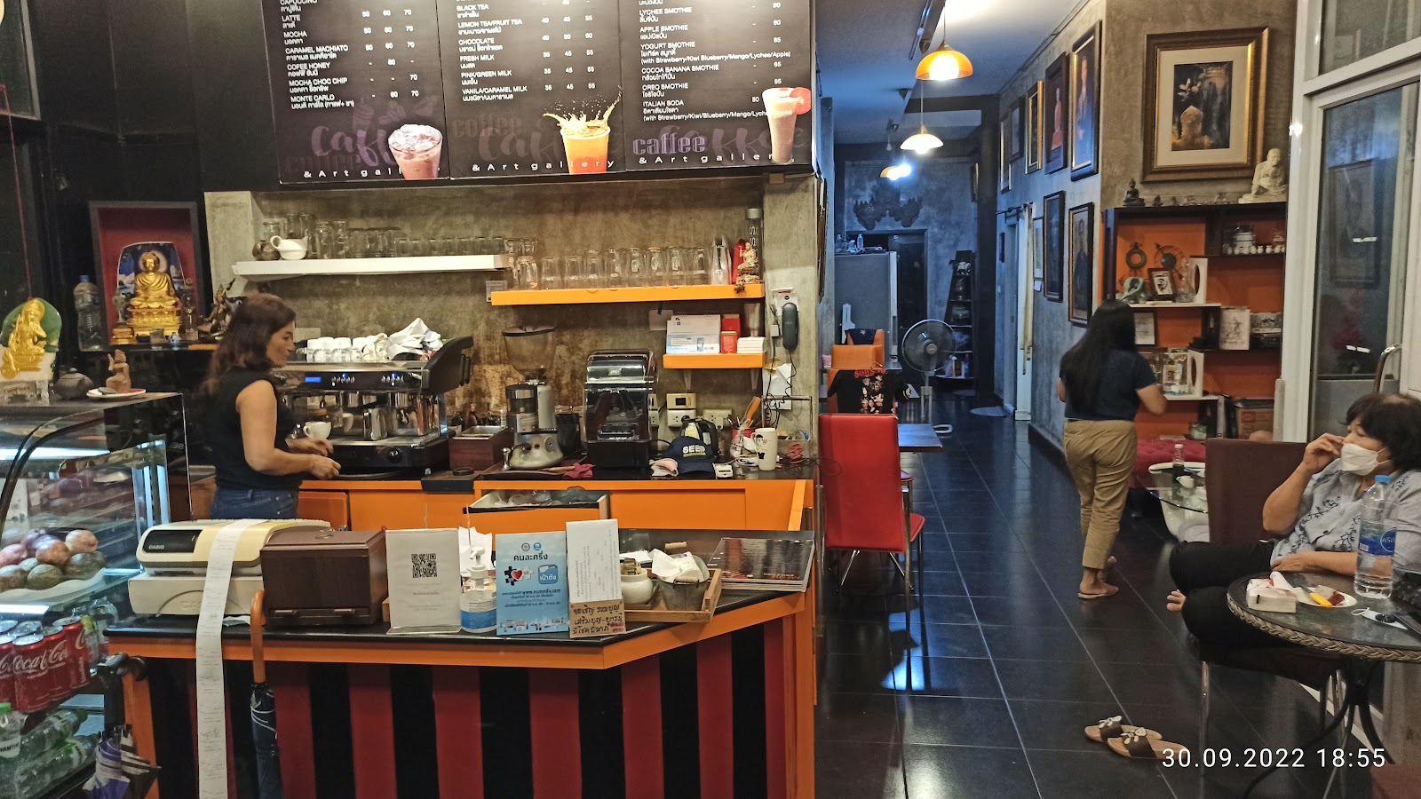 Art Cafe & Bistro