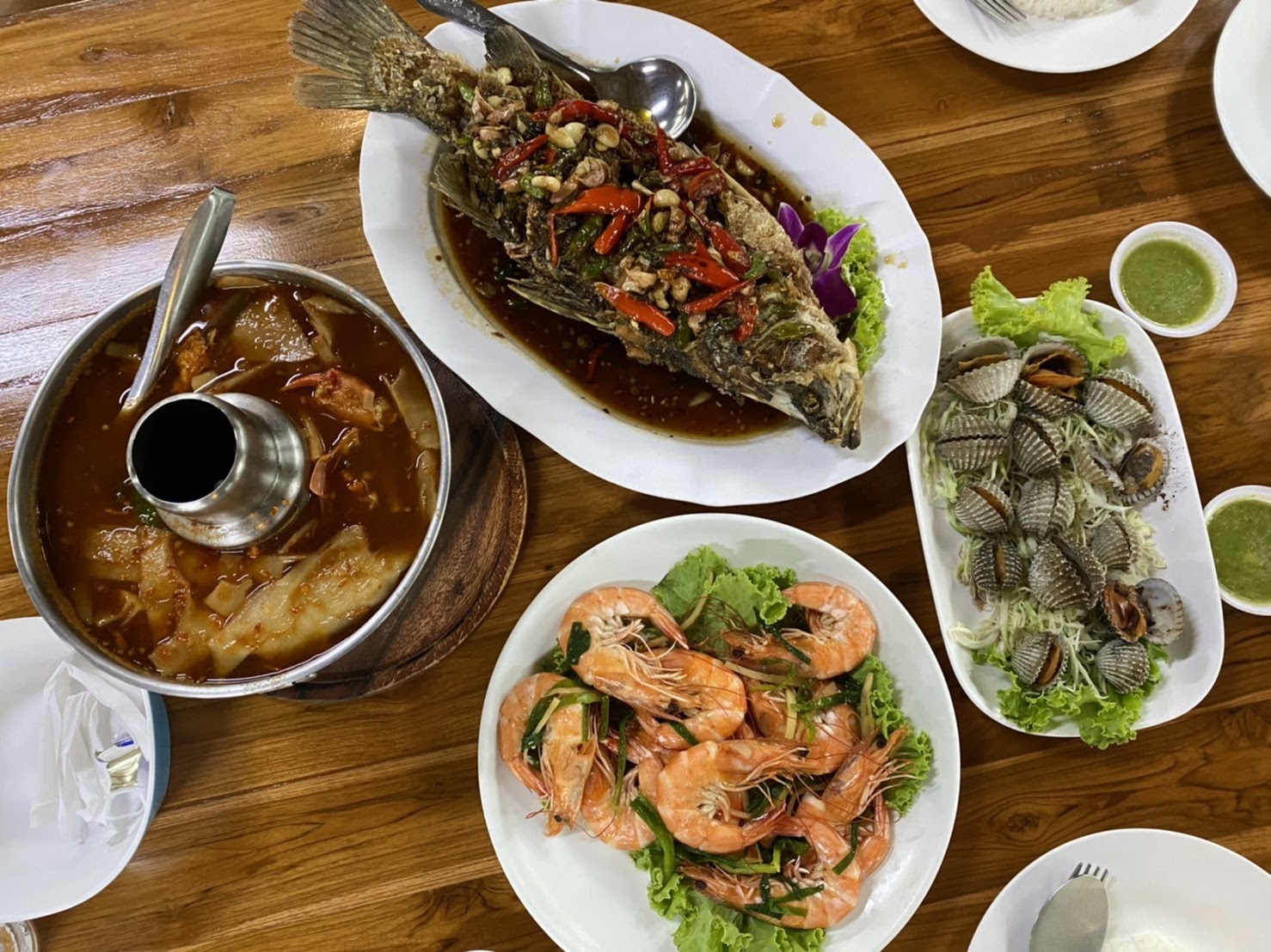 Crew Pee Kwanjai Seafood