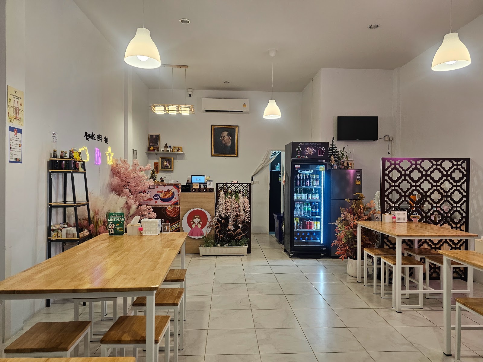 Korean Thai Restaurant Saranghaeyo Kitchen