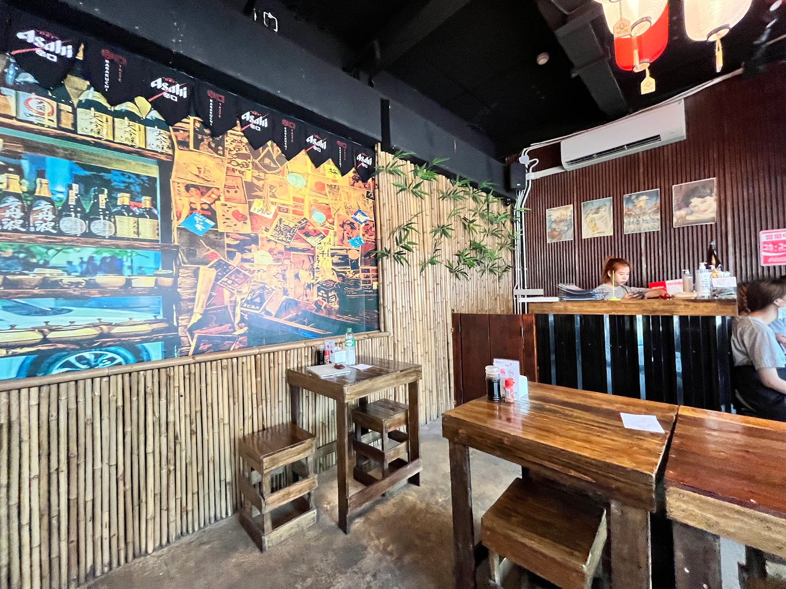 Kaitei Seafood Izakaya (Undersea Seafood Izakaya)