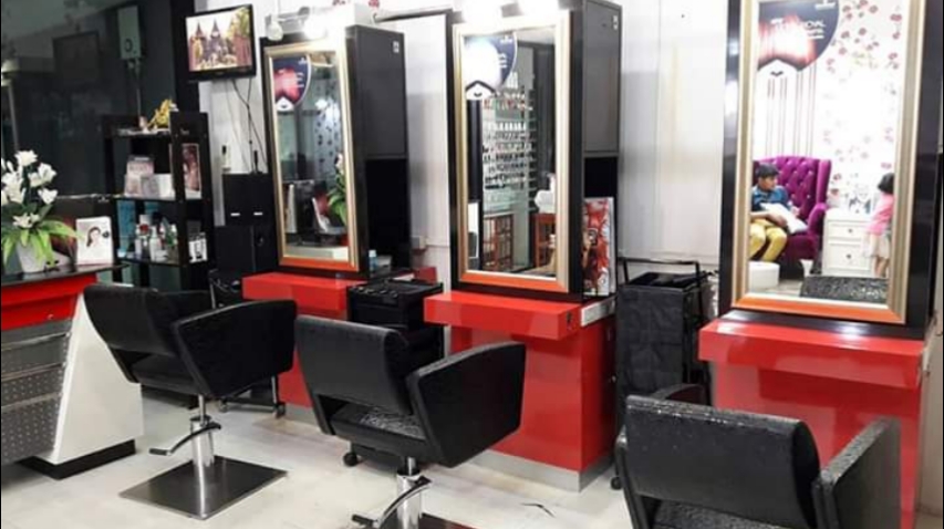 Rita Salon