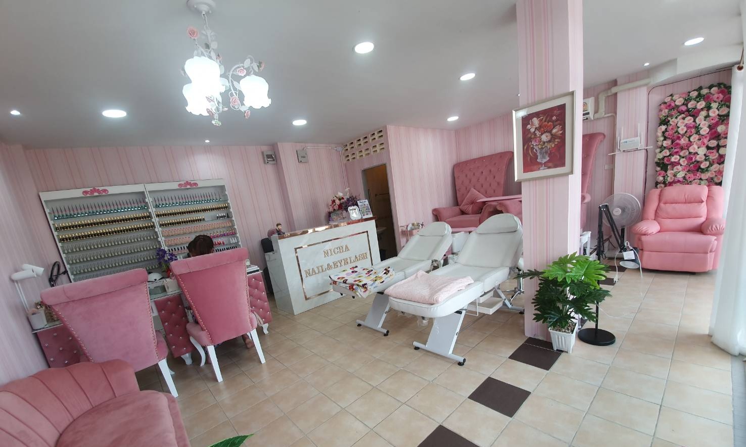 Nicha Nails & Eyelashes