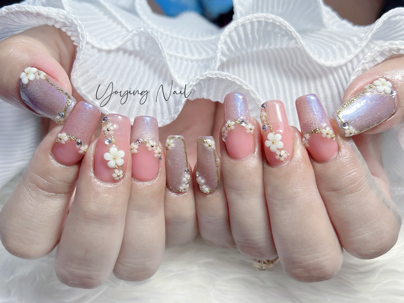 In Nail Salon Sukkoi Eat Market