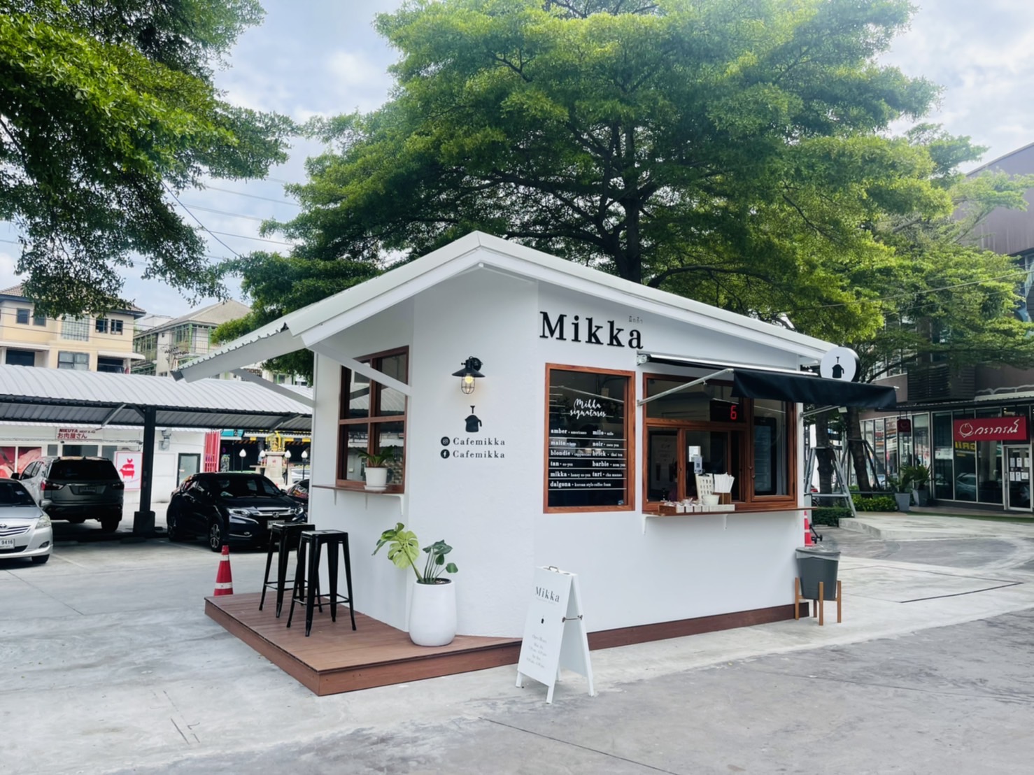 Mikka Cafe The Scene Town in Town