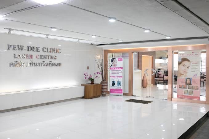 AES CLASS Clinic (Pewdee Clinic) Central Chidlom Tower, 3A Floor