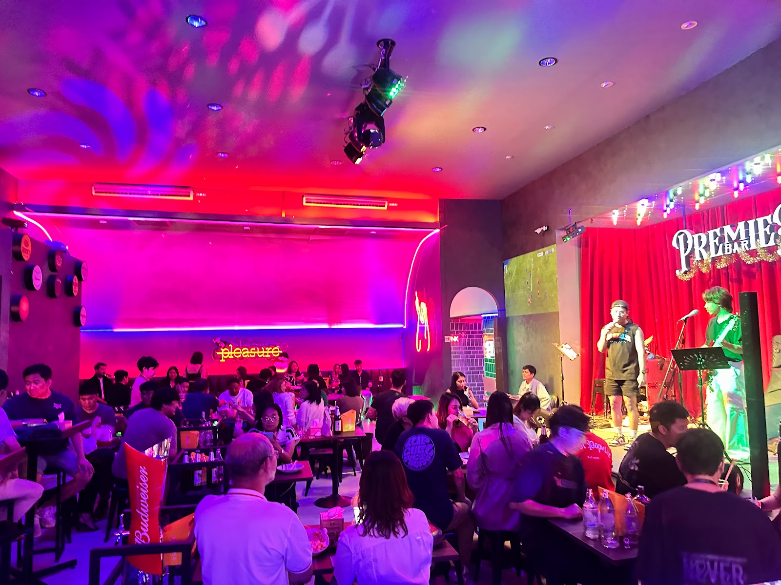 Premier Bar Premier Bar