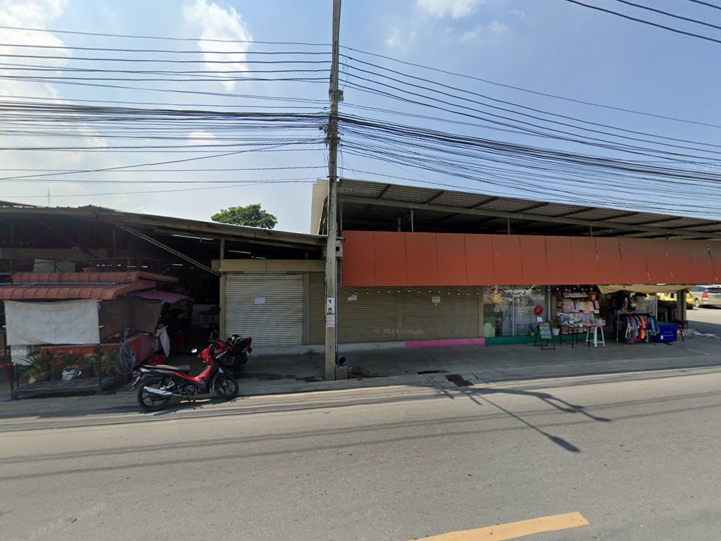 Novicha Tharad Inn Ruai Pracha Uthit 76