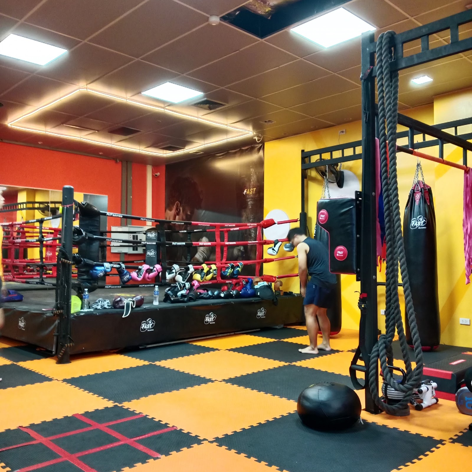 FAST BOXING GYM