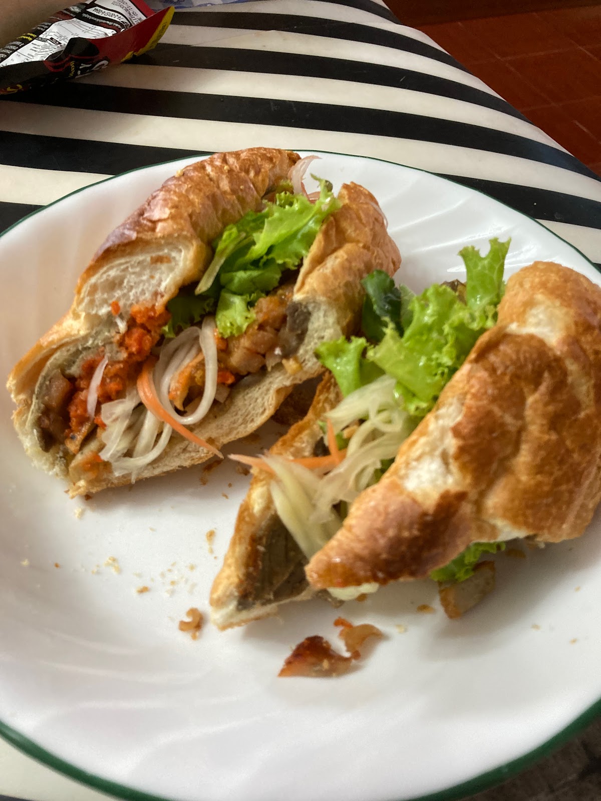 Ban Mi Nang Pho Nakhon Phanom Diwan Ratchada Branch