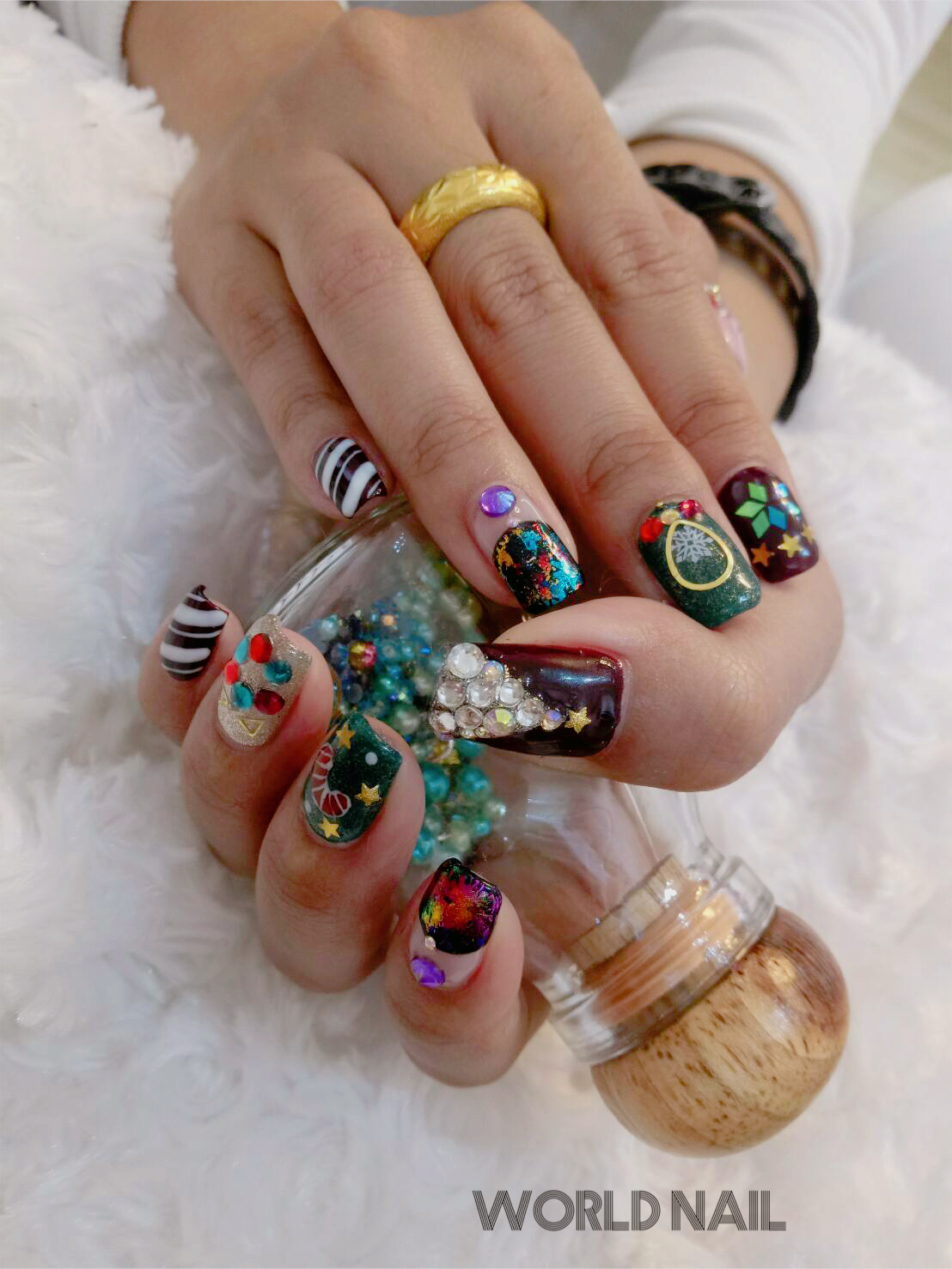 World Nail