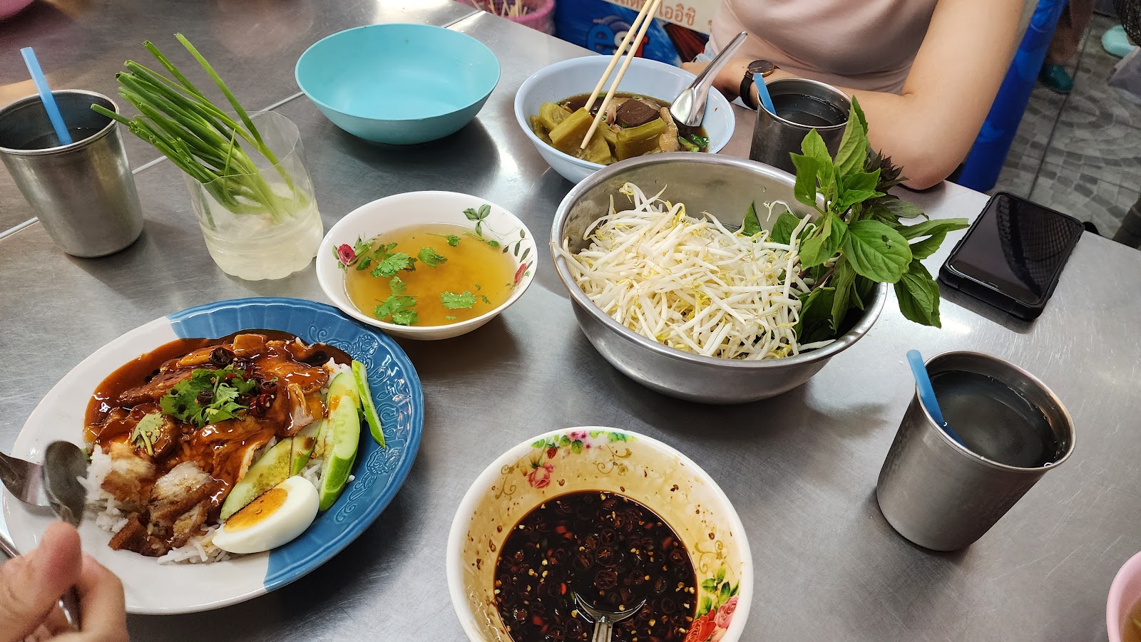 Jebua Chicken Noodles-Jebua Chicken Noodles Chatuchak