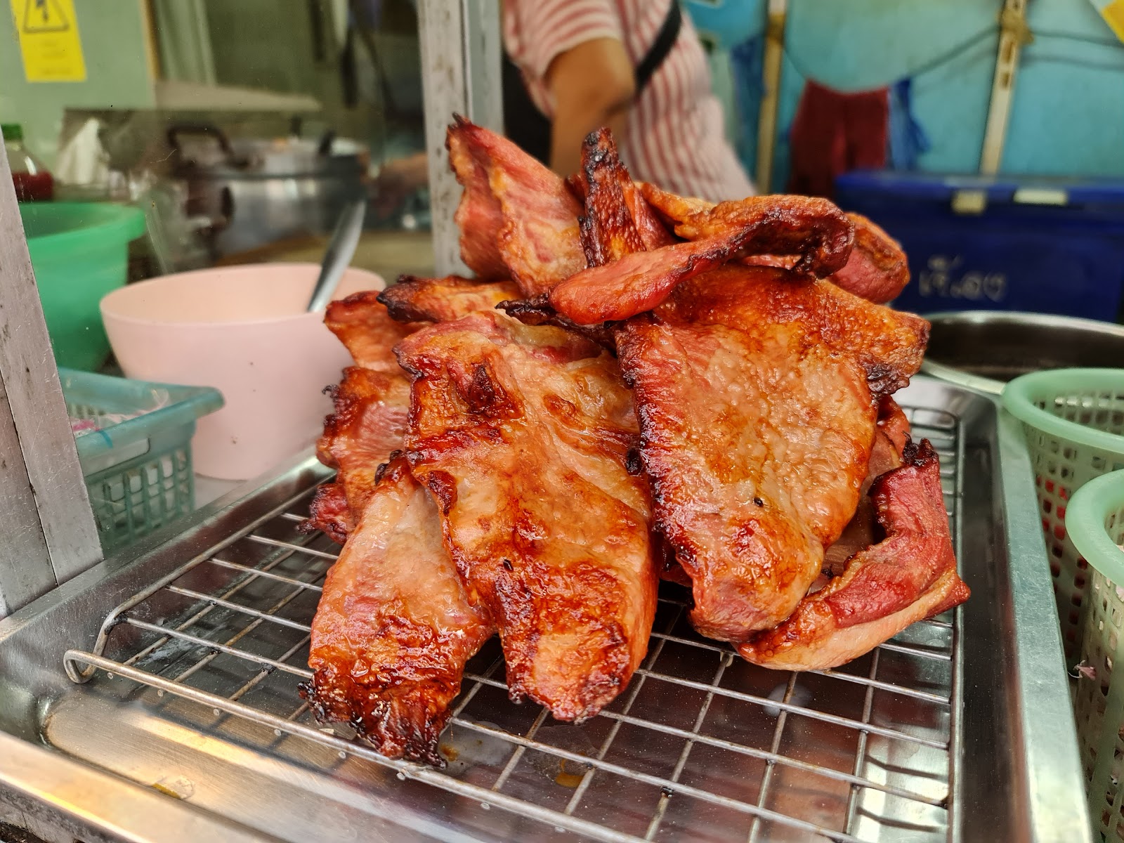 Larb Muang Nam Dam Restaurant (Soi 9)