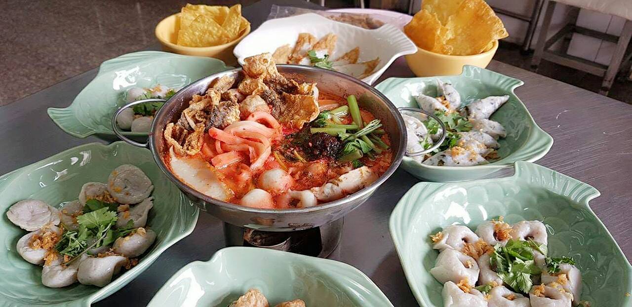 Kim Guan Fishball Chom Thong