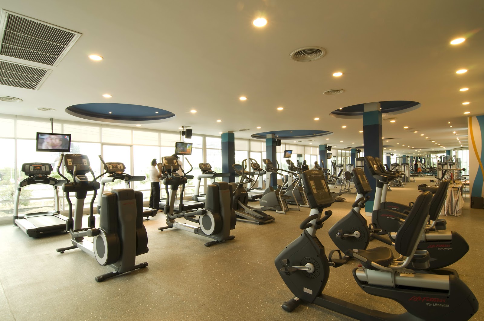 Lake View Sport Club – Fitness Bangna