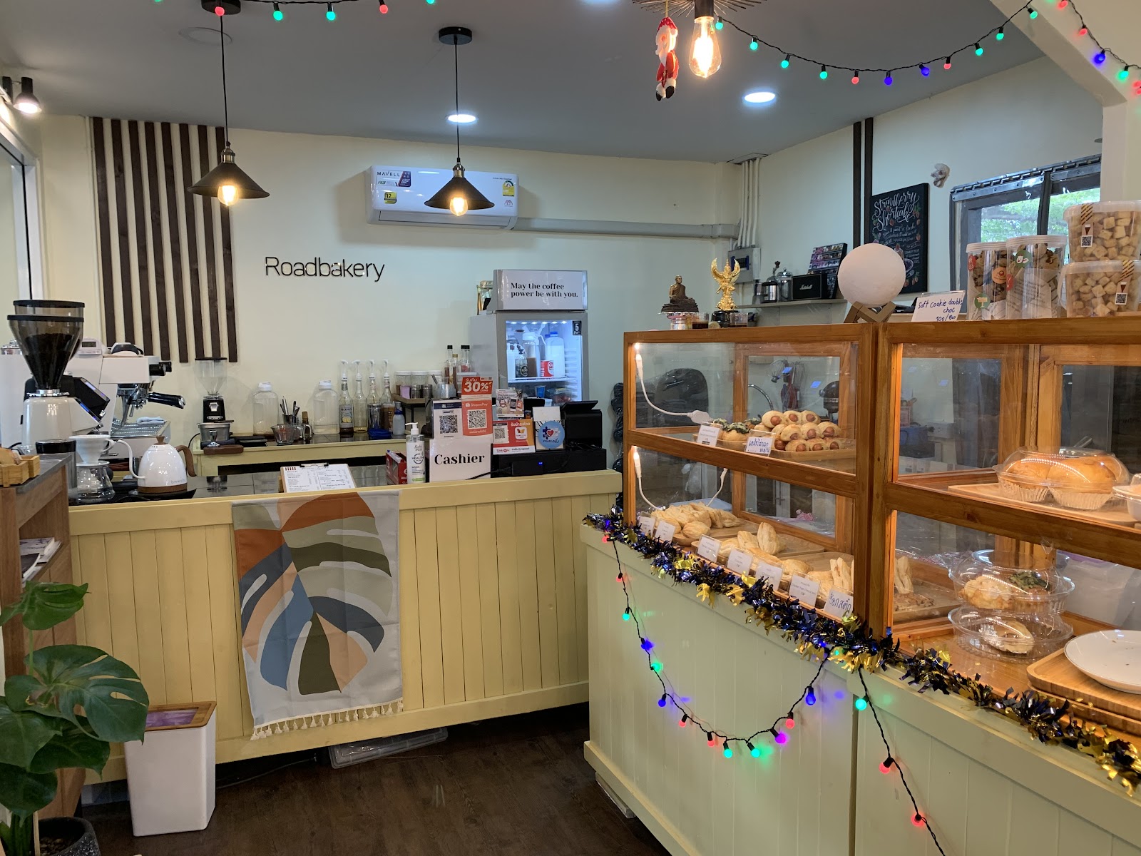 Road Bakery &#038; Cafe