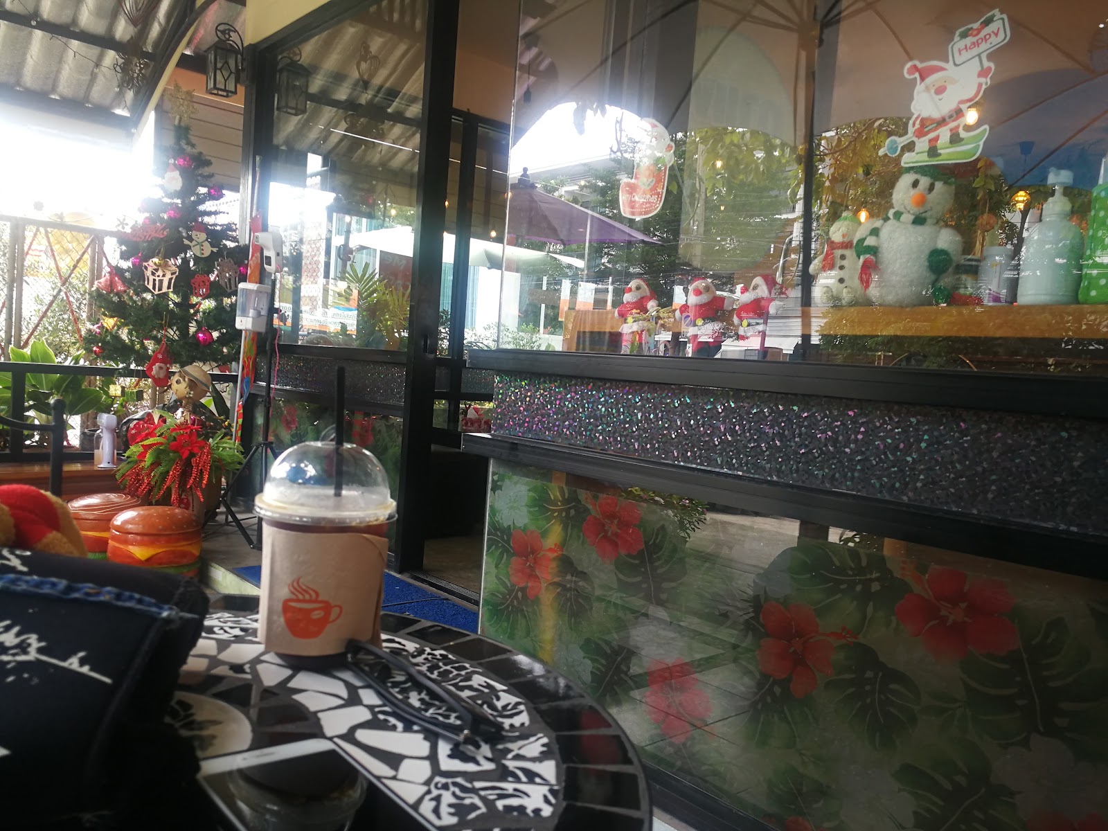 Coffee-rich coffee shop