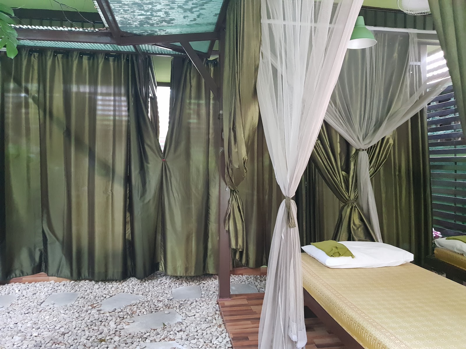 Massage in the garden