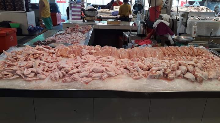 Non-pasteurized fresh chicken