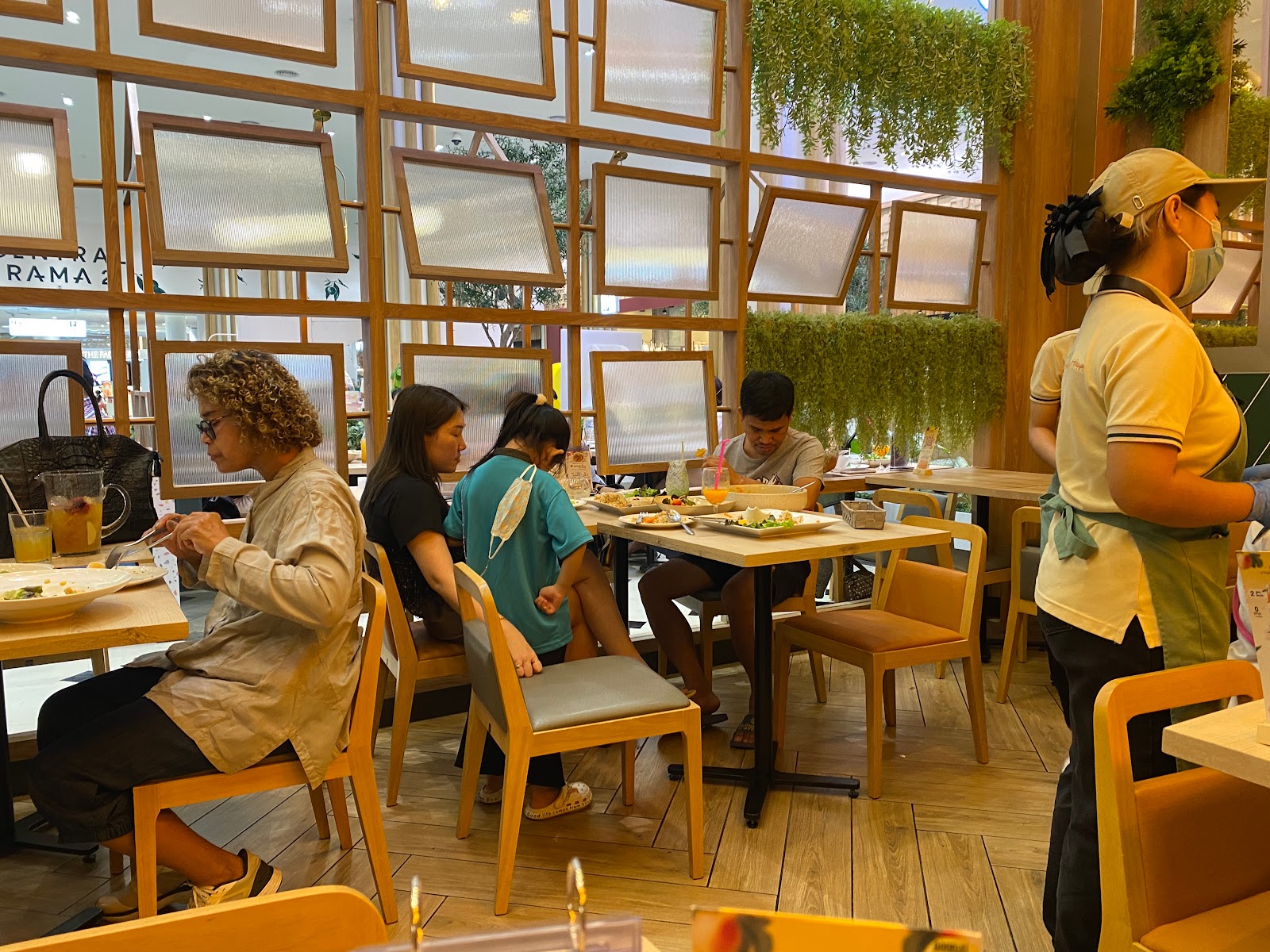 Salad Factory Central Rama2