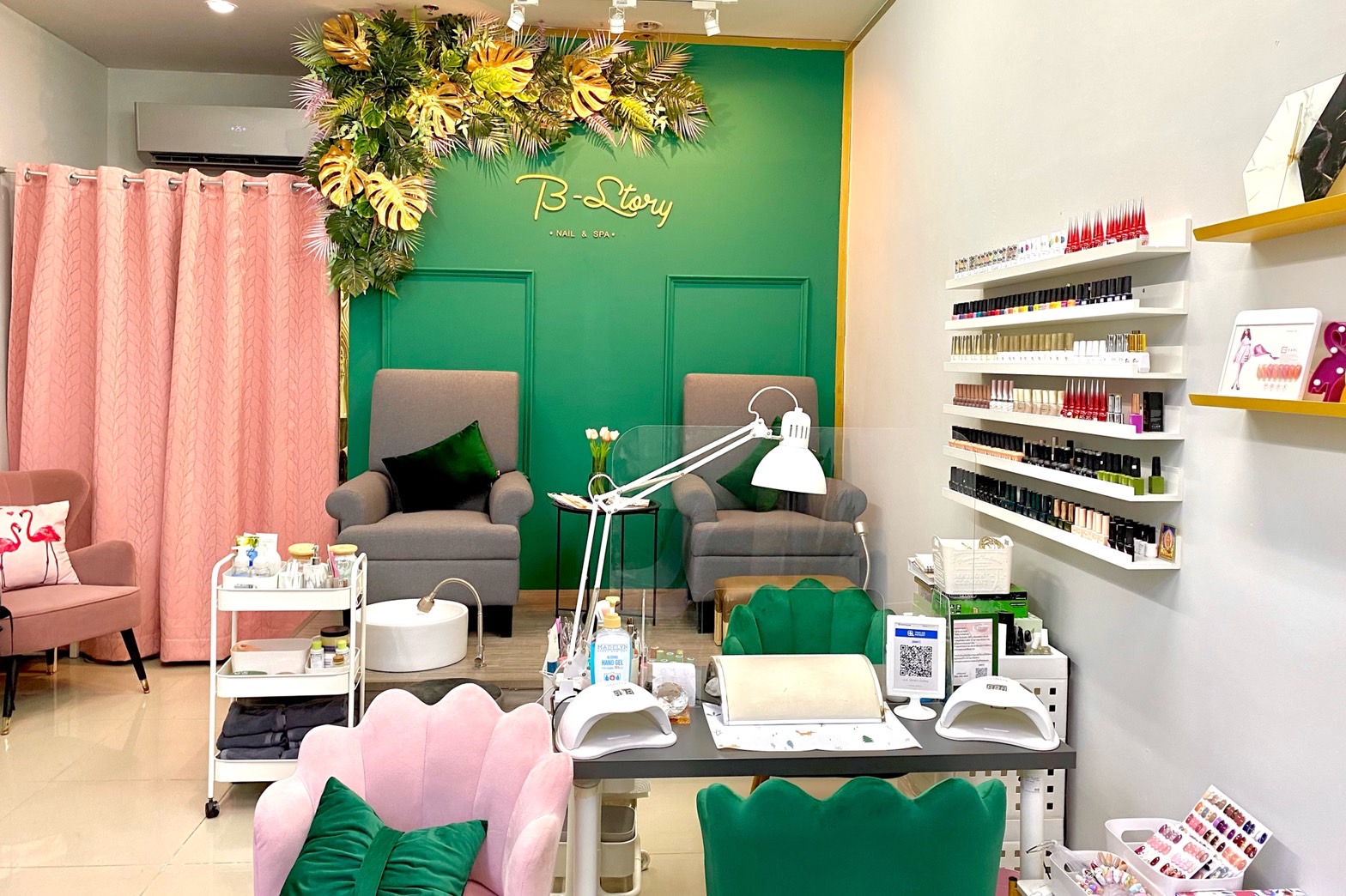 B Story Nail & Spa