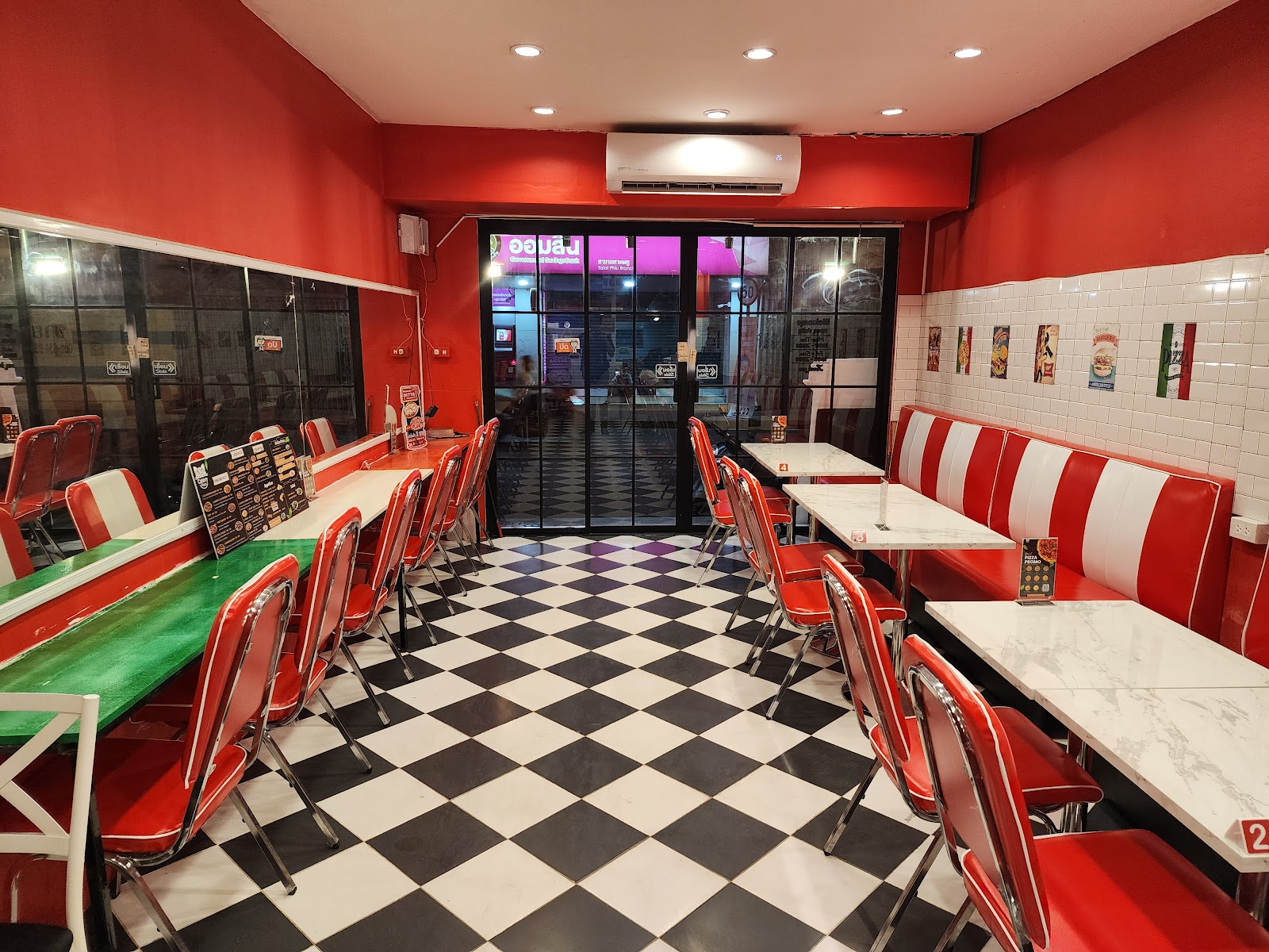 Katli Pizza – Talat Phlu