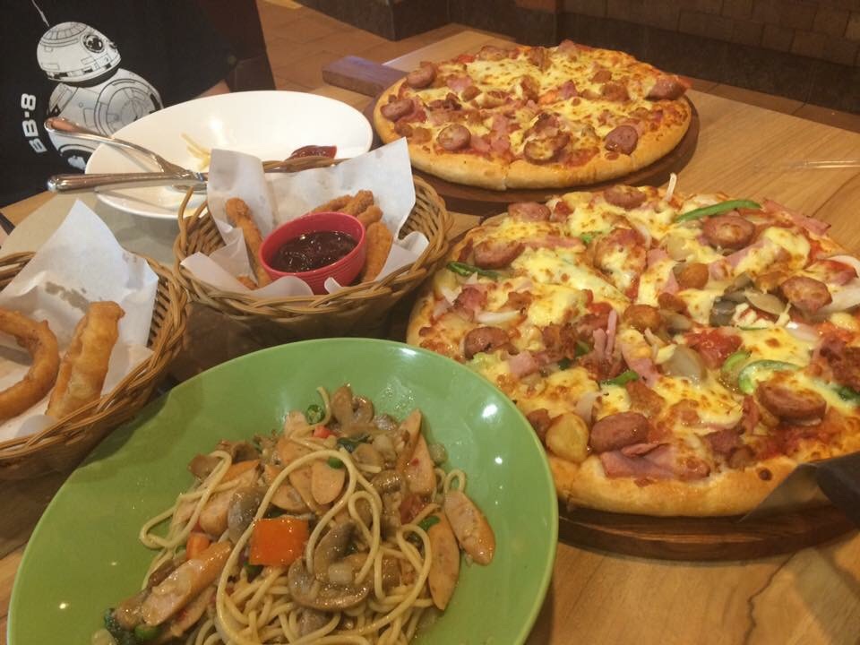 The Pizza Company Lotus Charansanitwong