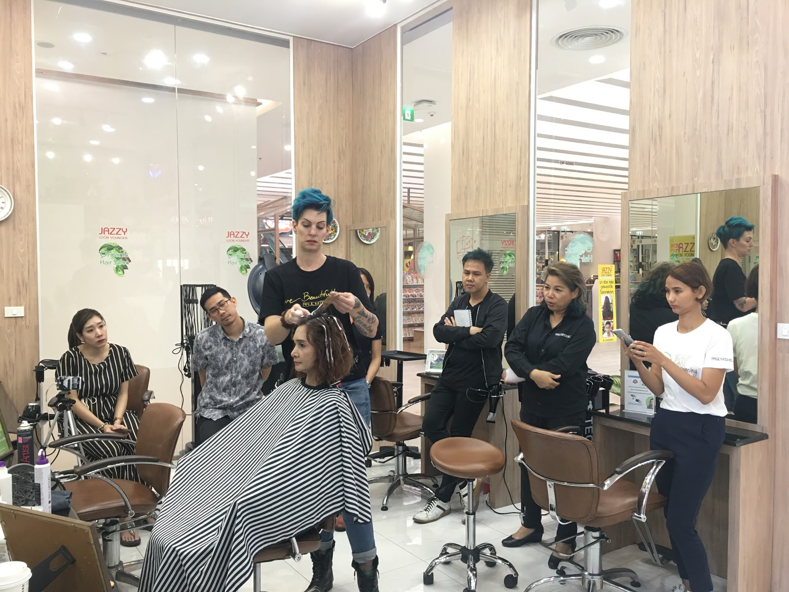 Jazzy (Look Younger) Organic Hair Salon