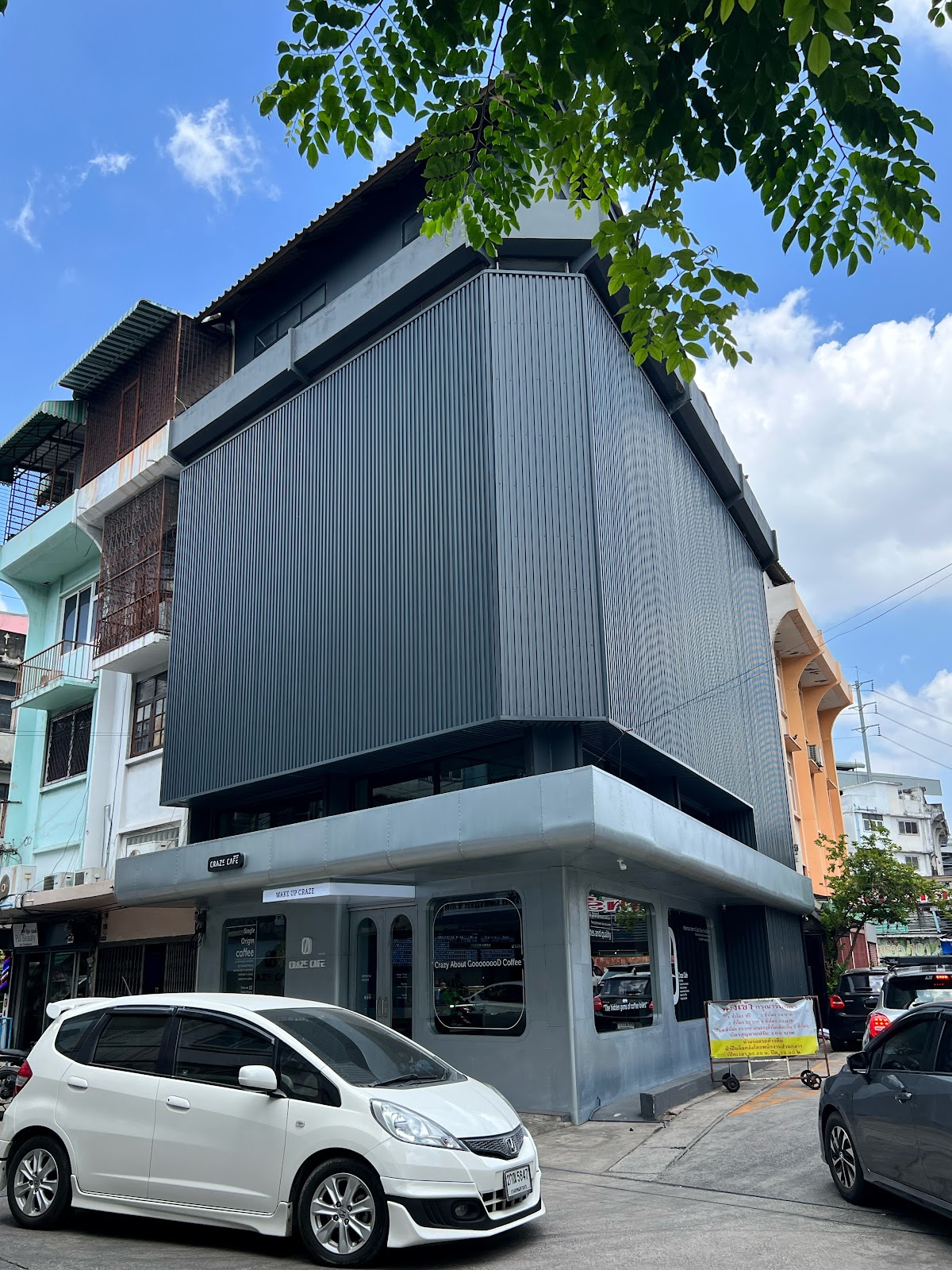 Craze Cafe Lat Prao 101/1
