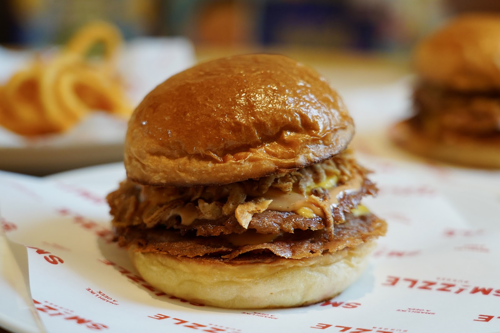 Smithle Burger – Central Embassy