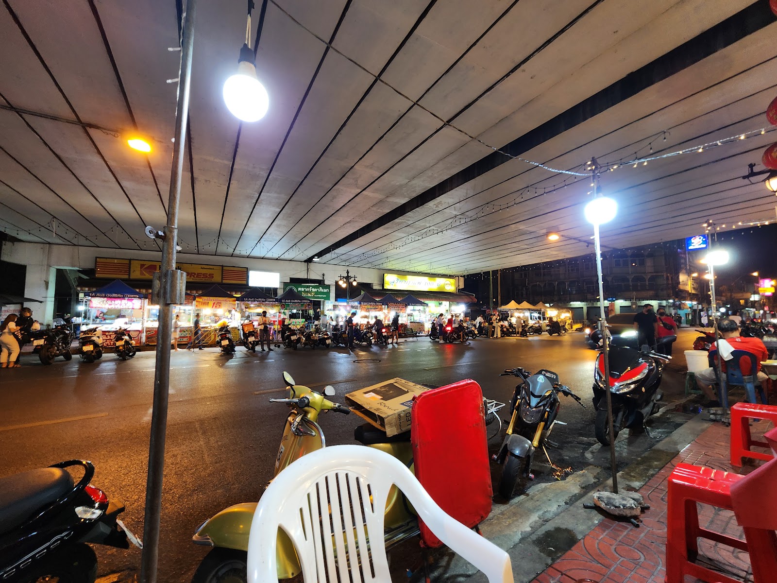 Men Tharat Proosheff