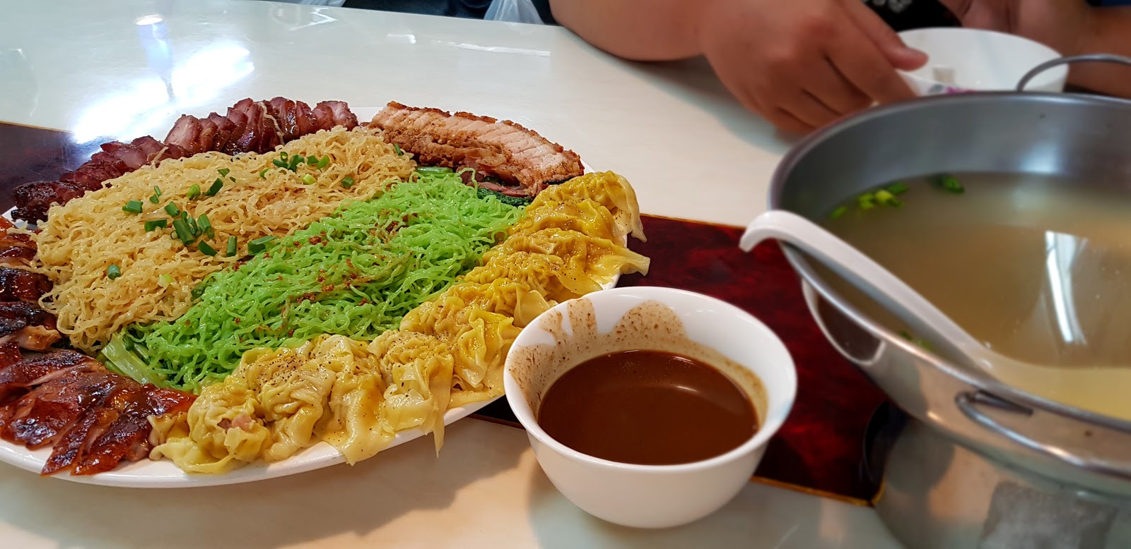Roasted duck plato ton