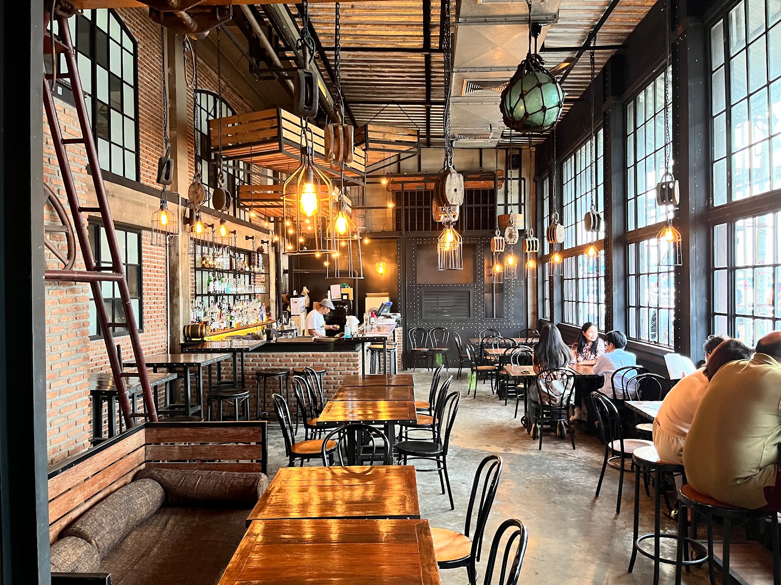 Sheepshank Public House