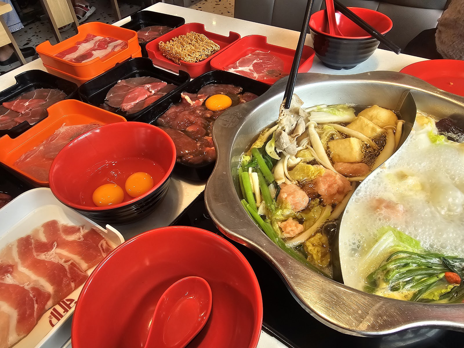 LUCKY SUKI &#8211; Chan Avenue Chaengwattana store