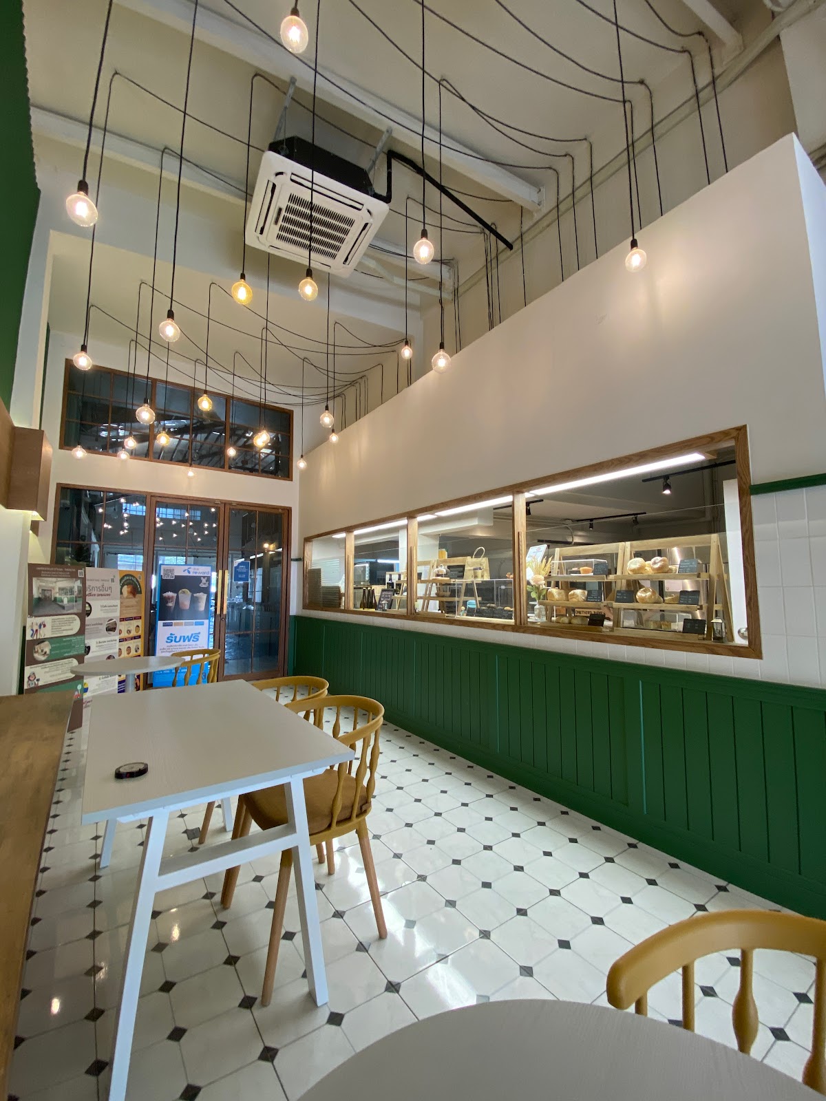 1/3 Bread & Beans LaSalle store