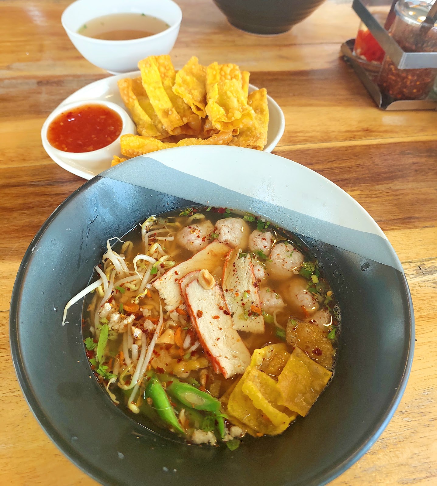 Sukhothai Noodle Rim Krung