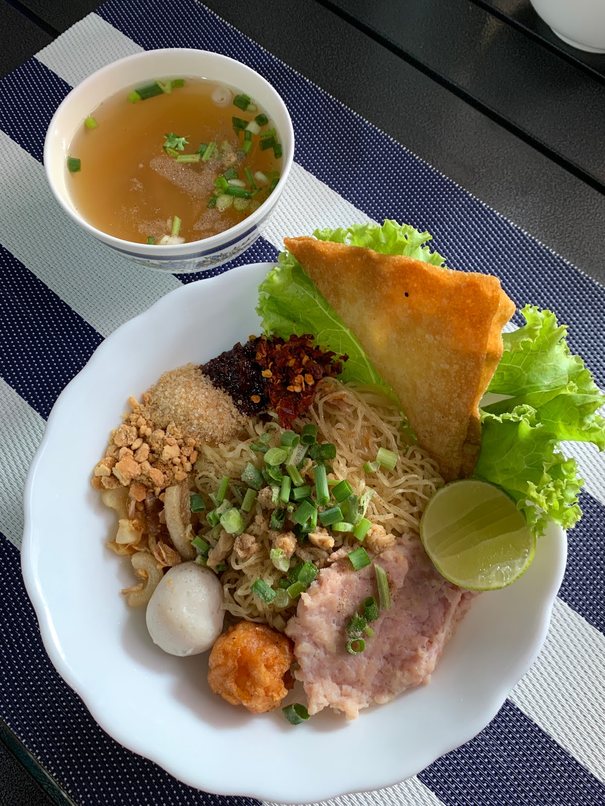 Luang Boa Fish Ball Noodles Phuttabcha Branch