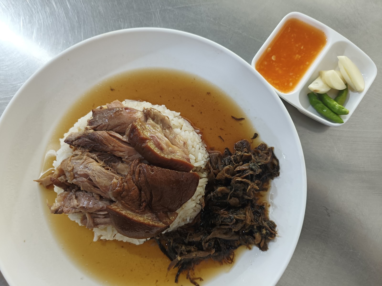 Naithon Pork Leg, Talat Phlu Pier