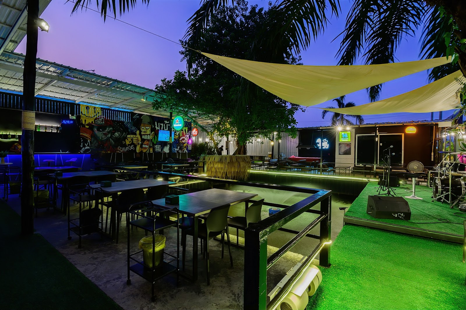 Come to our BEER & RESTAURANT