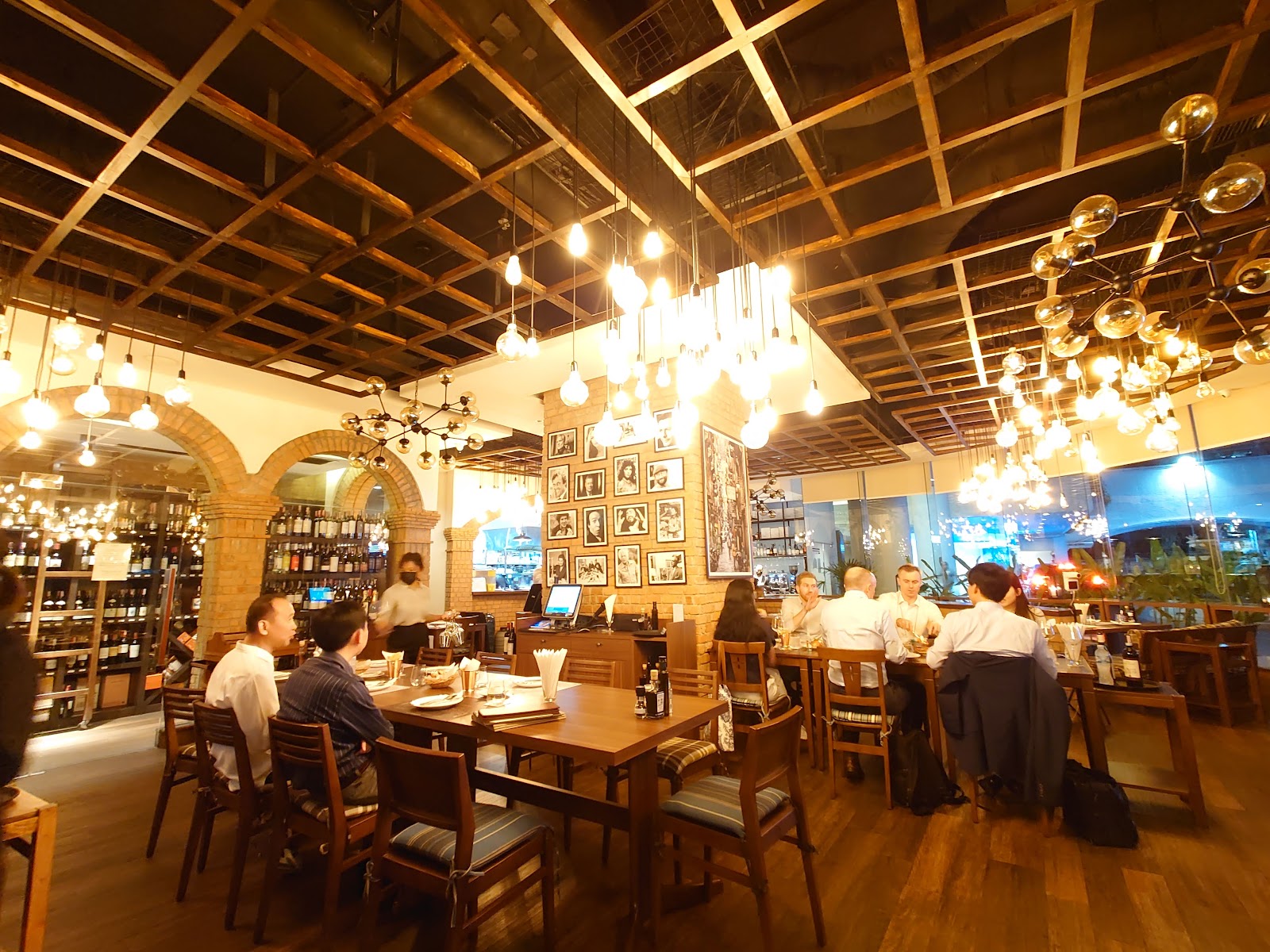 Ciccio Wine Cellar &#038; Bistro Bangkok